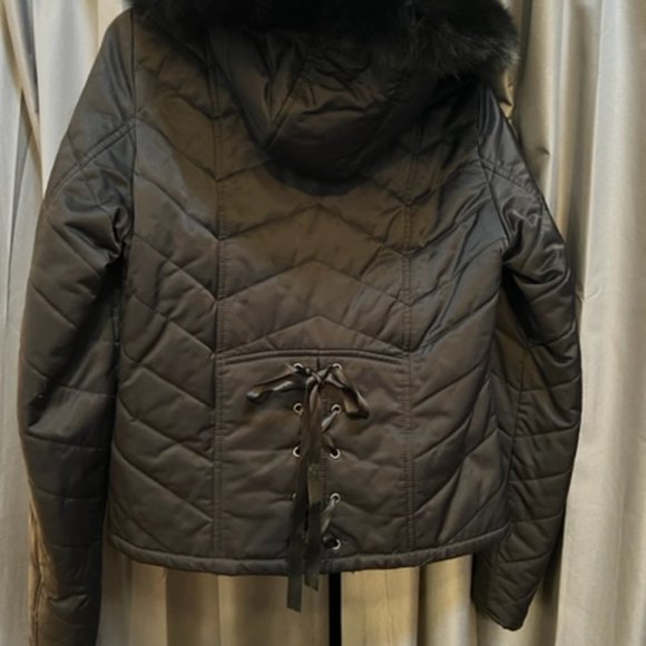 Harley Davidson Quilted Hooded Jacket - Picture 7 of 7